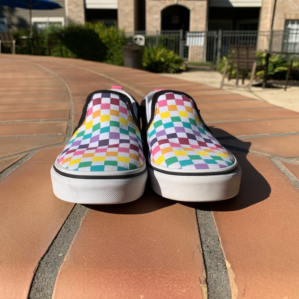 Vans Rainbow Checkered Slip on sneaker - Picture 2 of 6